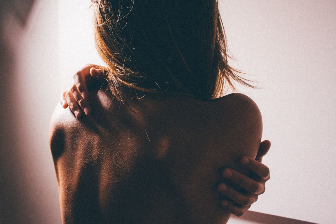 woman-back